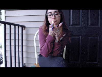 SMOKING OUTSIDE - SCARLETT