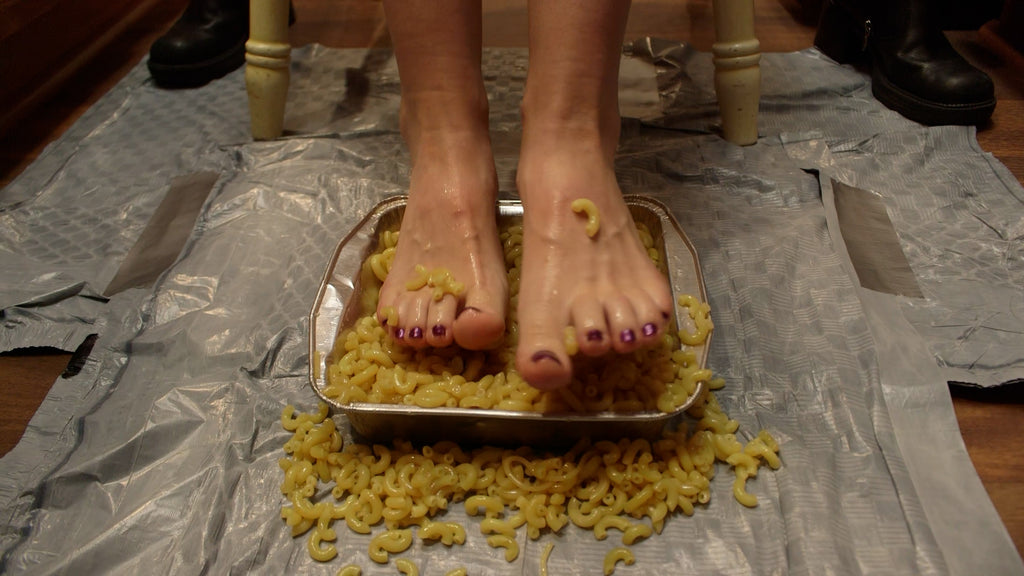 CHARLIE FEET FOOD CHALLENGE