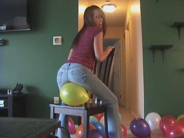 BALLOON POPPING 02 - BALLOON SITTING 60
