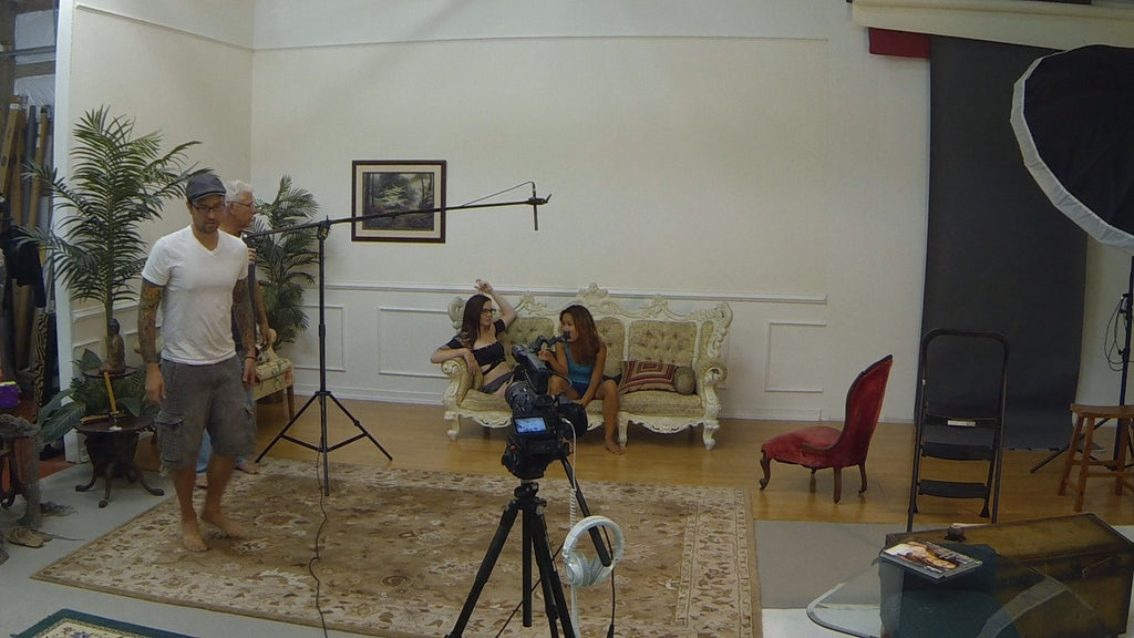 DETECTIVE KELLY - CRUELLA BTS