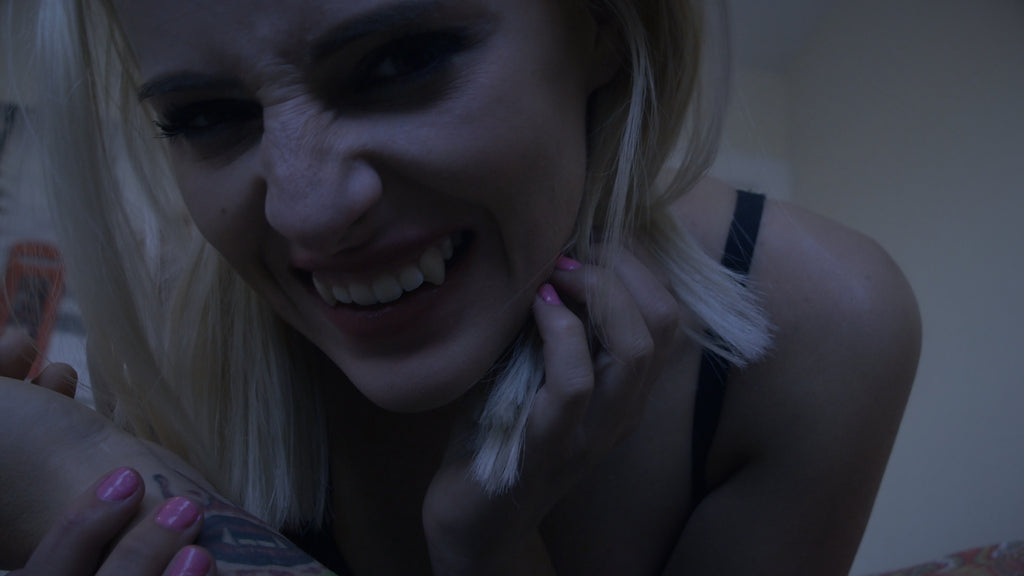 KISS OF THE VAMPIRE - FRANK