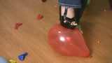 NIKKI BALLOON POP