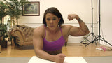 SERENA ARMWRESTLE HUMIL