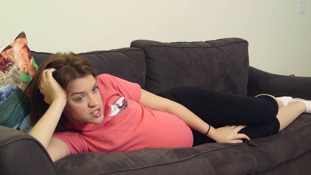 PREGNANT BELLY HICCUPS